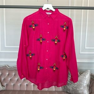 NWOT EMBROIDERED WOMEN BUTTON DOWN SHORT SIZE M